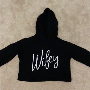 black wifey cropped hoodie